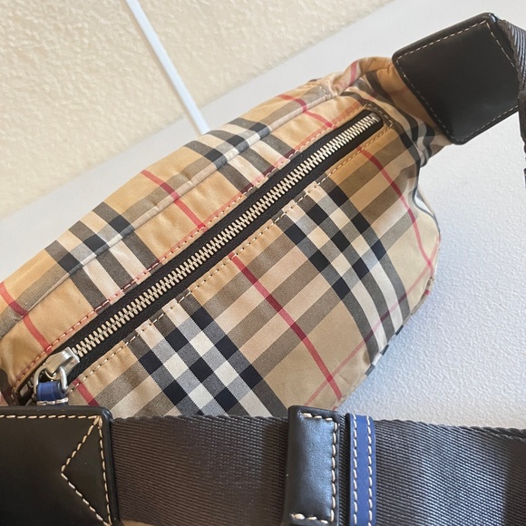 Burberry waist bag - Picture 4 of 13
